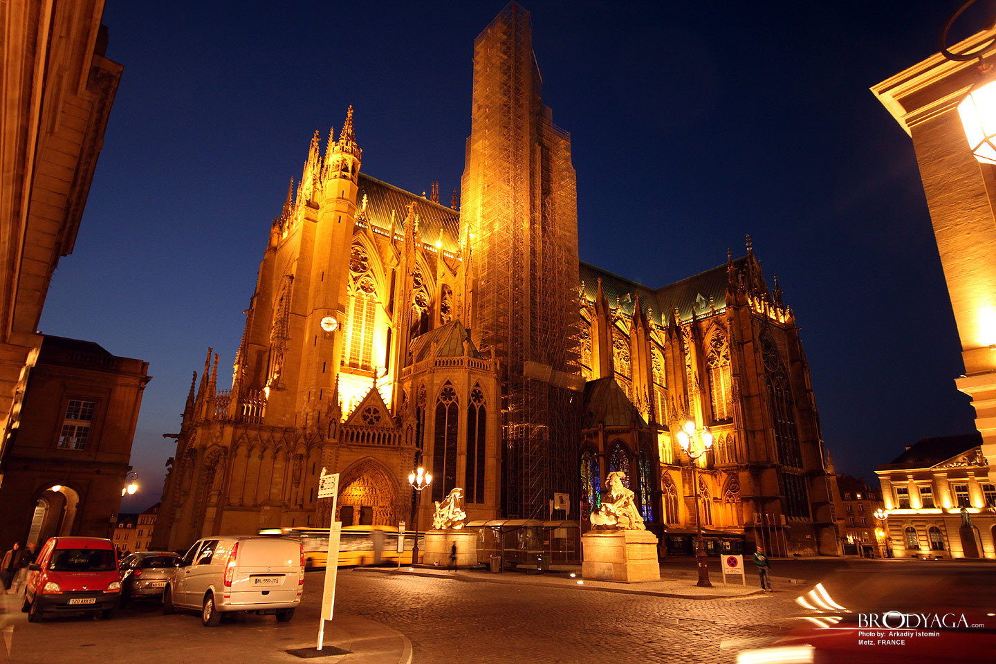 Metz by night